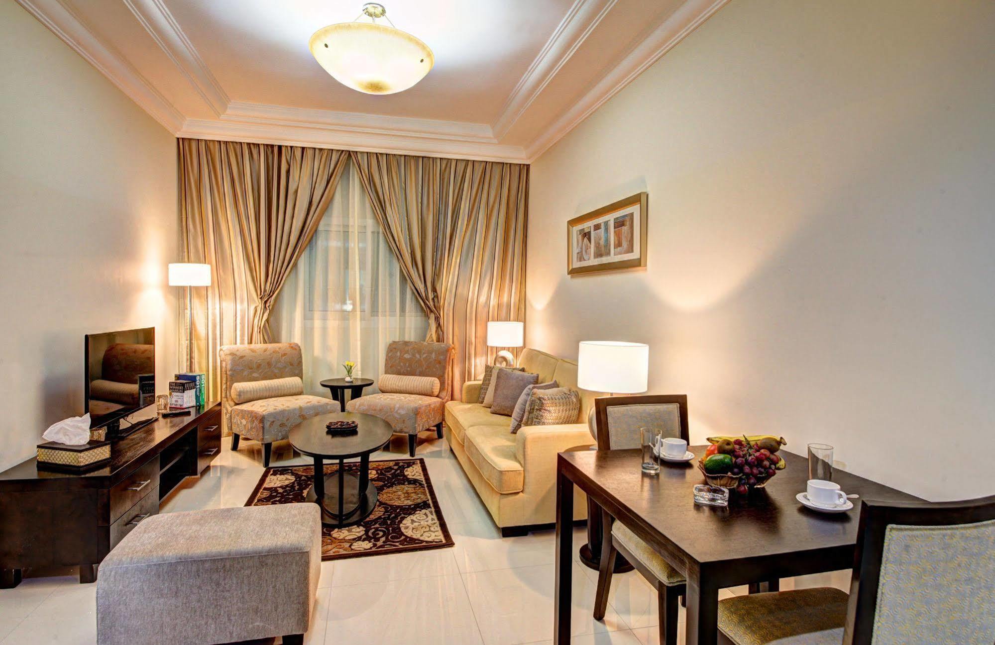 Adamo Aparthotel 4*
