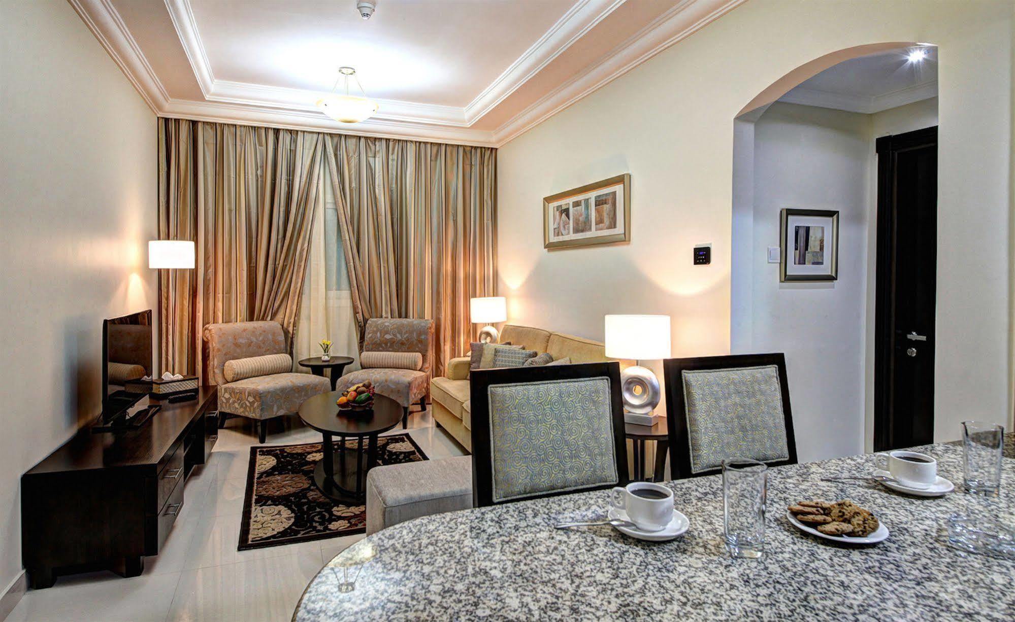 Adamo Aparthotel